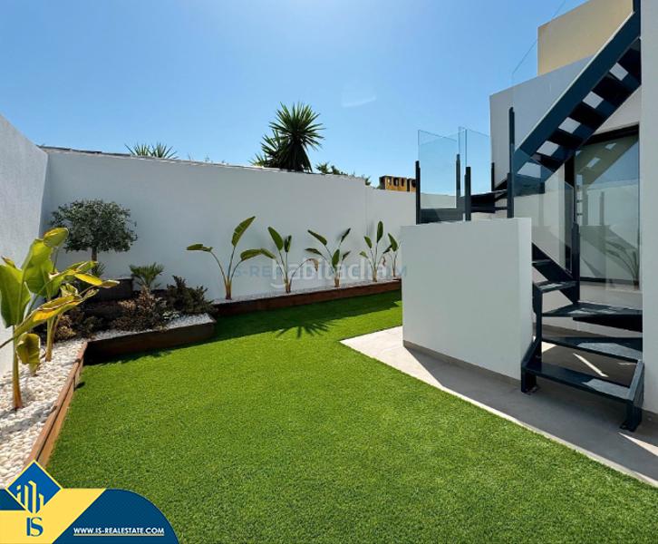 Foto 5c678e30-e9f6-4d57-8a45-80d4d51edbd8. Haus mit parking pool in Zona Carrefour - Urbanizaciones Torrevieja