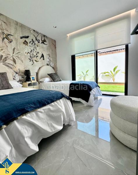 Foto 65000c2f-fa99-46fa-9d63-c01b8a4dcb80. Haus mit parking pool in Zona Carrefour - Urbanizaciones Torrevieja