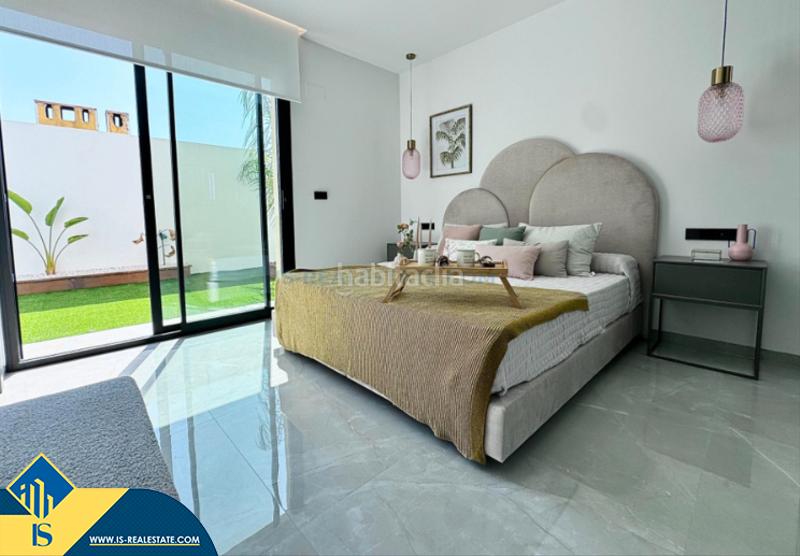 Foto 943d92b5-20c6-4cdf-b8f6-60f7e6f7f0c5. Haus mit parking pool in Zona Carrefour - Urbanizaciones Torrevieja