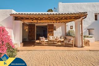 Chalet in Puig d´en Valls. Villa con piscina, islas baleares, ibiza. 8 habitaciones | 760 m
