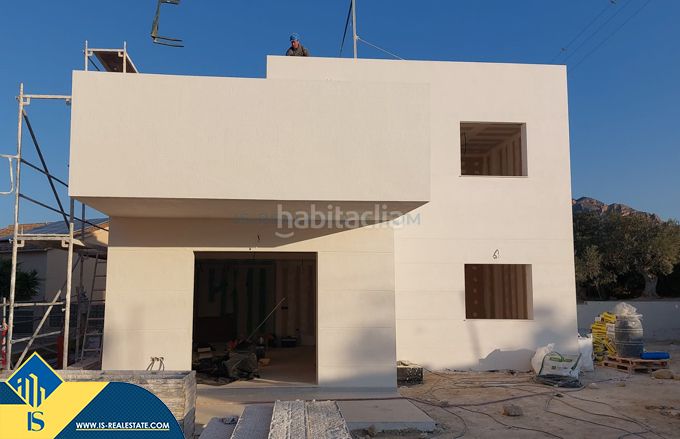 Foto 6a89f2e5-b4d2-4e07-a27a-e59851835144. Xalet amb aparcament piscina a Busot