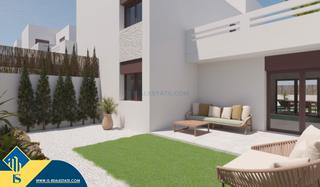 Casa en Algorfa. Casas con piscina comunitaria en construcción en algorfa, provin