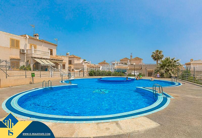 Foto 4c7e74ba-3e07-47b9-8b92-5a38936a6389. House with fireplace heating pool in Los Balcones-Los Altos Torrevieja
