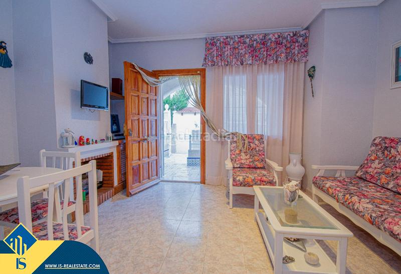Foto 601730b9-285a-4b4c-bbf5-05d614b86423. House with fireplace heating pool in Los Balcones-Los Altos Torrevieja
