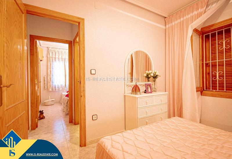 Foto ee086cc6-6f59-4a3a-a96b-fdbb16838b12. House with fireplace heating pool in Los Balcones-Los Altos Torrevieja