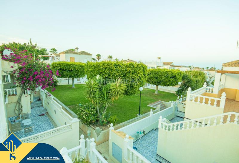 Foto f663ab46-7bb7-47f6-b07e-21cf9c5edc28. House with fireplace heating pool in Los Balcones-Los Altos Torrevieja