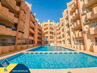 Apartament a Las Piscinas Naturales. Apartamento con piscina compartida, en la provincia de alicante,