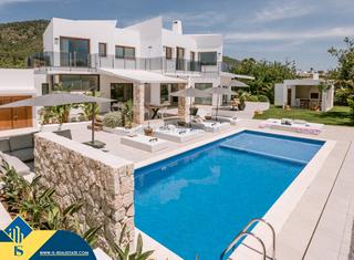 Xalet a Sant Josep. Villa con piscina, islas baleares, ibiza. 4 habitaciones | 325 m