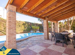 Haus in Zona los Frutales. Chalet con piscina privada, en la provincia de alicante, en la l