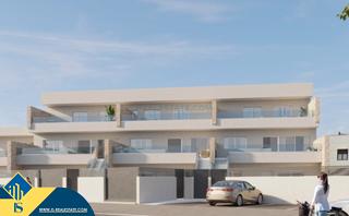 Haus in Pilar de la Horadada Ciudad. Casas con piscina privada en construcción en orihuela costa, pro
