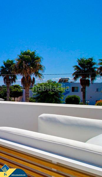 Foto a96b0b80-73e1-423d-a810-04ea396cb3f2. Chalet con parcheggio piscina in Can Furnet Santa Eulària