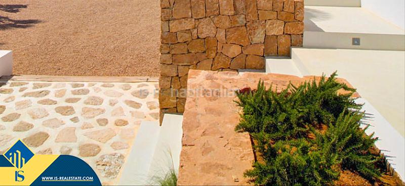 Foto b1f182fe-e2e7-4b68-b737-62769746bbda. Chalet con parcheggio piscina in Can Furnet Santa Eulària