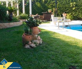 Xalet a Aguas Nuevas. Chalet con piscina privada, en la provincia de alicante, en la l