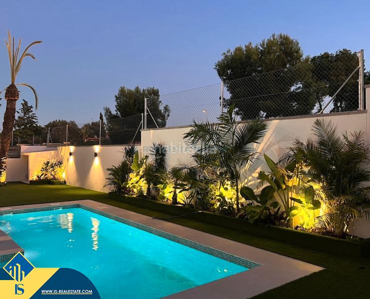 Foto bc4534f5-730a-4894-bd29-453bb20fecb6. Xalet amb aparcament piscina a Lomas de Cabo Roig - Los Dolses Orihuela