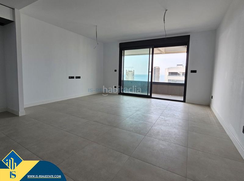 Foto 9608a0e2-2a41-42aa-b89e-0276af43f5eb. Apartament amb aparcament piscina a Puerto Calp