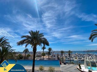 Appartement à Centro - Muelle Pesquero. Apartamento con terraza en la provincia de alicante, en la local