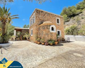 Chalet à Sant Joan de Labritja. Villa con piscina, islas baleares, ibiza. 4 habitaciones | 169 m