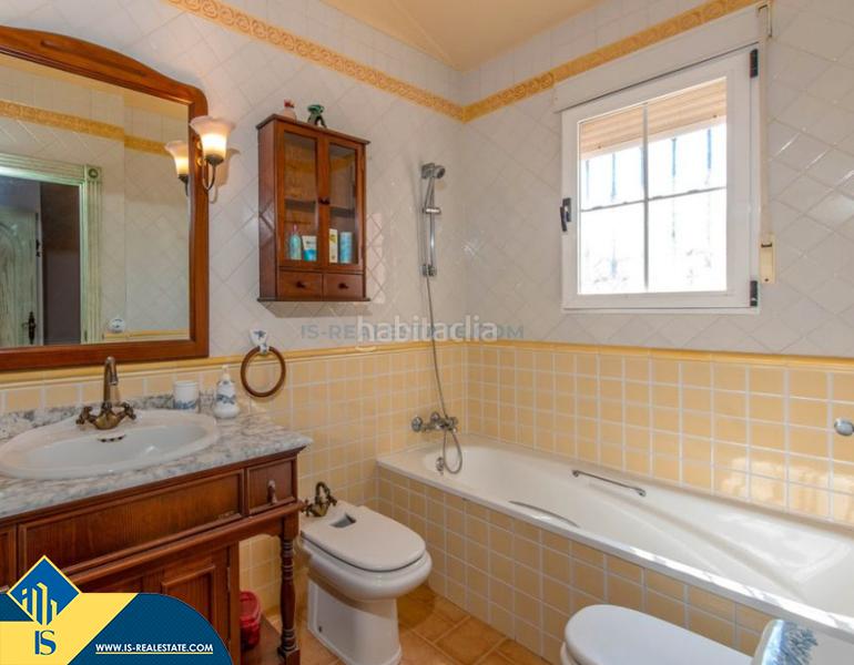 Foto 1b1875f1-cdef-4a68-9ece-0b2f67a55f1d. Chalet avec parking piscine dans Cañada del Molino Torrevieja