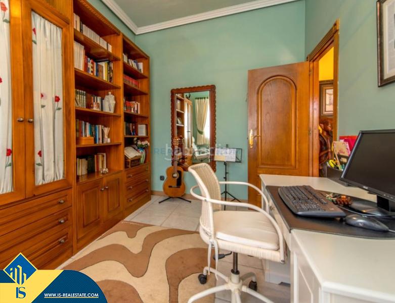 Foto e037067d-4b82-4cc4-a24e-f1591cfe6abf. Chalet avec parking piscine dans Cañada del Molino Torrevieja