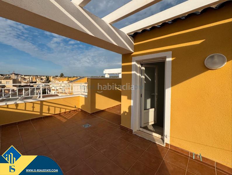 Foto a036feb0-6b47-4ae5-b612-43d08106b25f. Xalet amb aparcament piscina a El Raso Guardamar del Segura