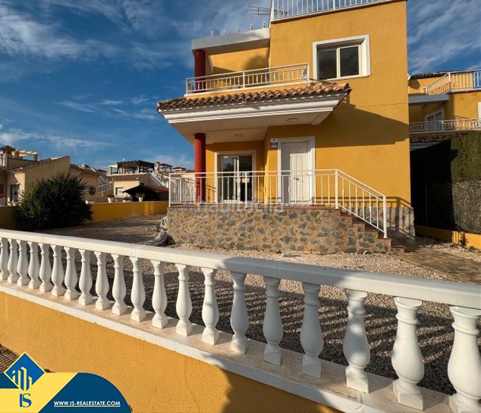 Foto dd52bfcd-56f9-4162-b49d-c33312987258. Xalet amb aparcament piscina a El Raso Guardamar del Segura