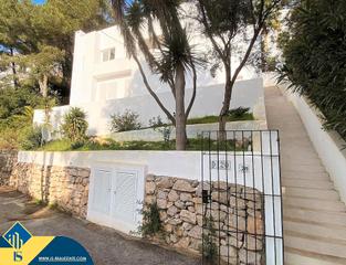 Chalet en Santa Eulària des Riu. Villa con piscina, islas baleares, ibiza. 4 habitaciones | 265 m