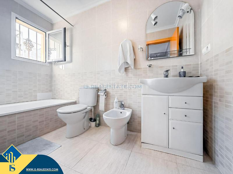 Foto 1f303f54-03a5-4182-be0f-6d20a32867e6. Apartament amb calefacció piscina a Torreblanca Torrevieja