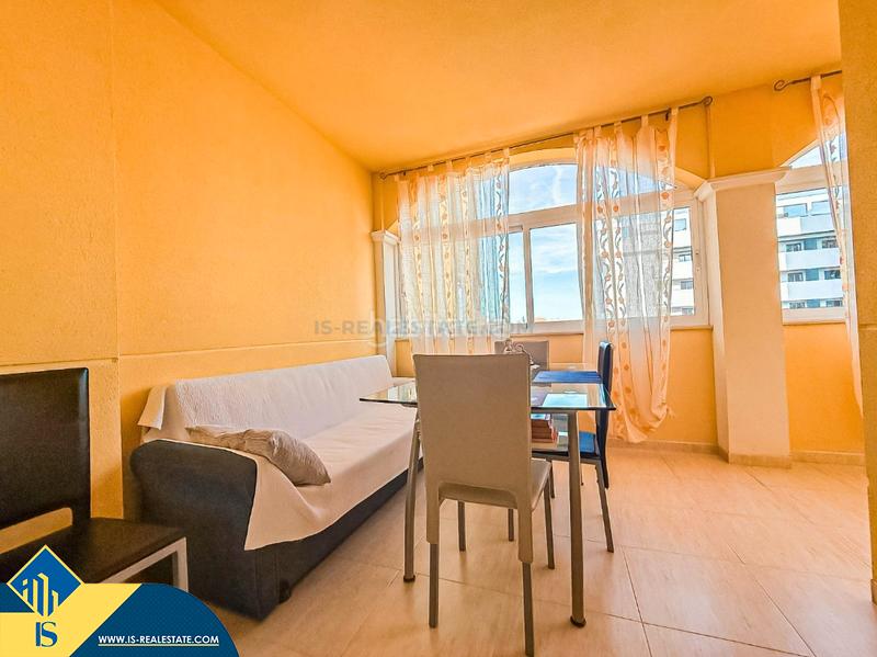 Foto 29a2e8f1-4ad4-49e8-a73d-807d6204d96d. Apartament amb calefacció piscina a Torreblanca Torrevieja