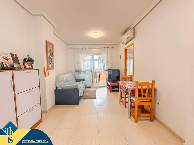 Foto d32d5f26-0946-4056-80df-a23caf8ef0ca. Apartament amb calefacció piscina a Torreblanca Torrevieja