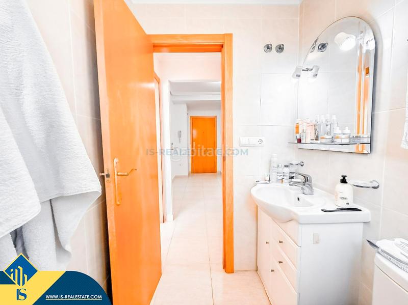 Foto e9ac10d4-3c08-4d0d-aebf-8adac716bdd1. Apartament amb calefacció piscina a Torreblanca Torrevieja