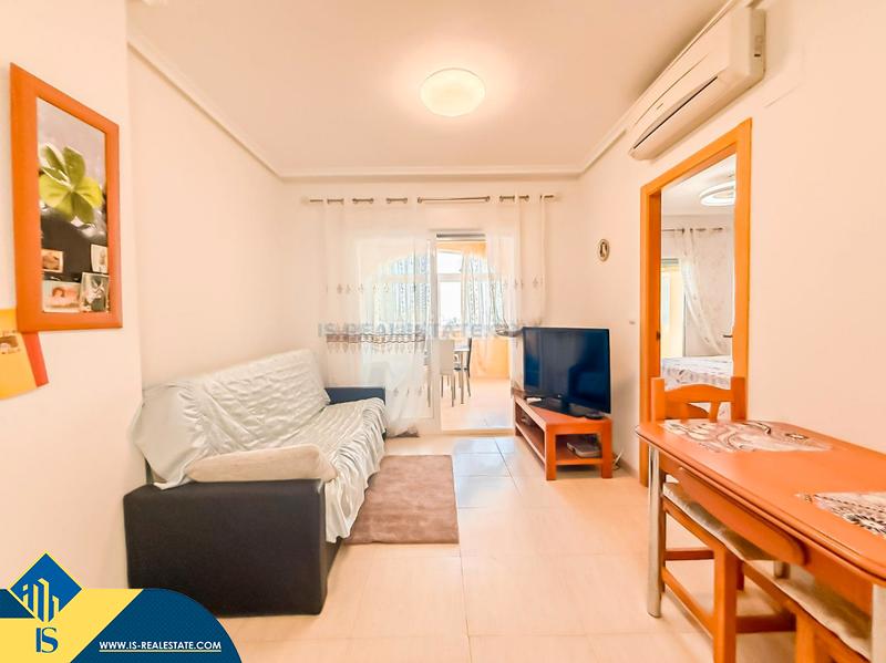 Foto e9e2dc63-2acf-4264-b96b-e8ab7fc9ad6e. Apartament amb calefacció piscina a Torreblanca Torrevieja