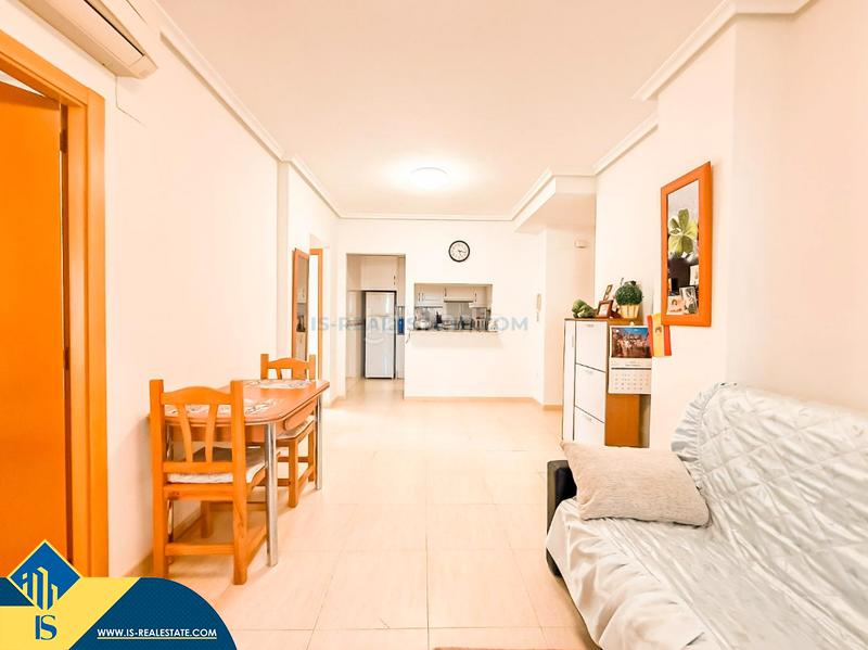 Foto f2a61ba2-c047-4b1d-a356-4972a5e791ce. Apartament amb calefacció piscina a Torreblanca Torrevieja