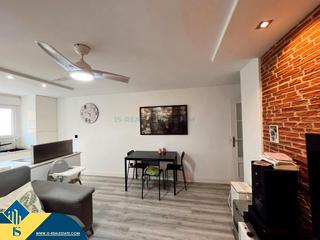 Apartament a Pueblo. Apartamento reformado con terraza en guardamar del segura, provi