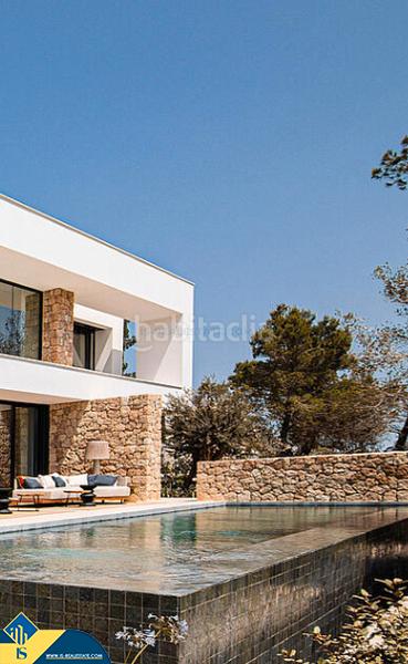 Foto 97c3c0b9-8f05-4e49-82dc-f7ec33d8f2cd. Chalet avec parking piscine dans Roca Llisa Santa Eulària