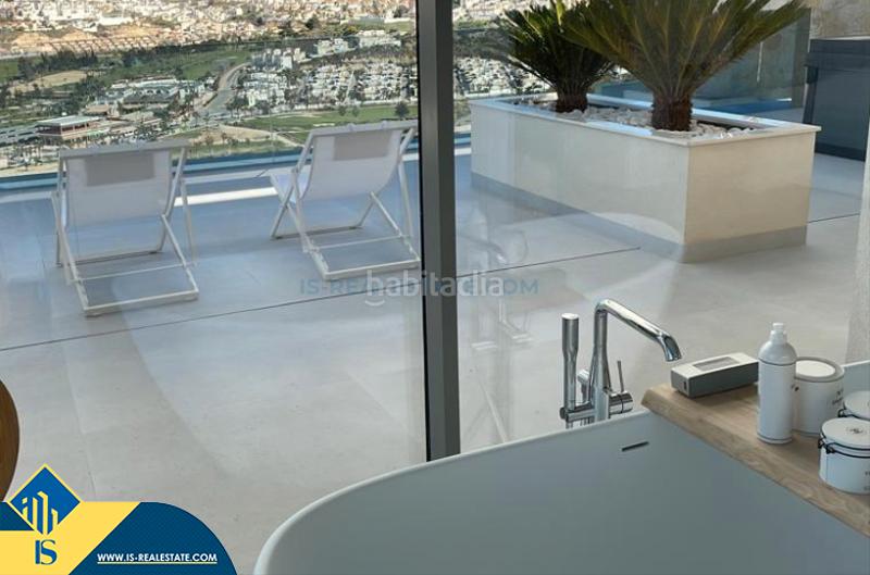 Foto 2bf3e2f2-65d0-468f-8c83-683c694e6197. Xalet amb aparcament piscina a Rojales