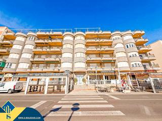 Appartement à Zona Playa de los Locos. Apartamento con terraza en la provincia de alicante, en torrevie