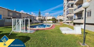 Casa a Aguas Nuevas. Casa con piscina compartida en torrevieja, provincia de alicante