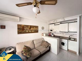 Appartement à Las Piscinas Naturales. Apartamento con terraza en la provincia de alicante, en torrevie