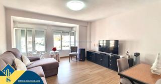 Apartament a Pueblo. Apartamento reformado con terraza en guardamar del segura, provi