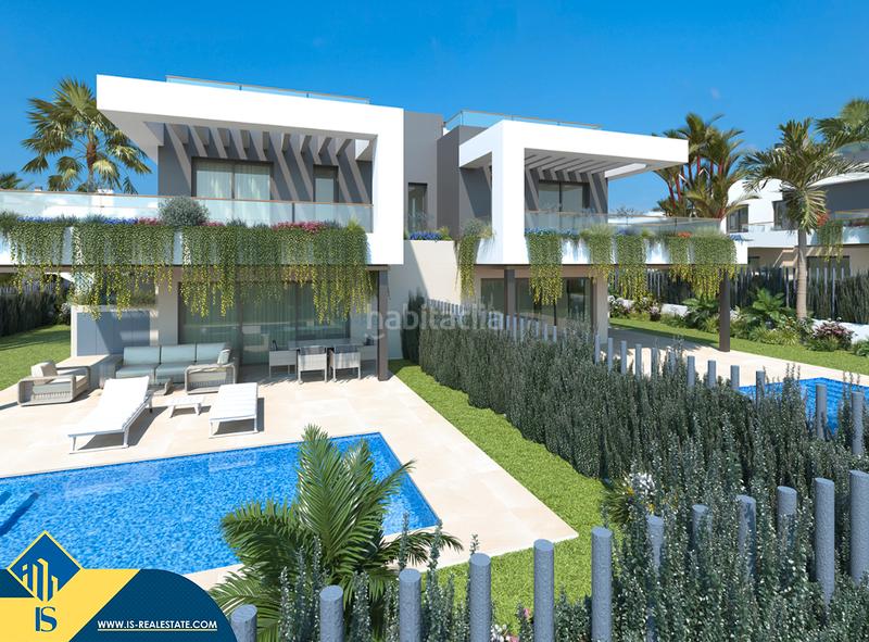 Foto 423caf2e-bca7-4974-8e89-676b6d3b4e21. Chalet avec parking piscine dans Zona Carrefour - Urbanizaciones Torrevieja