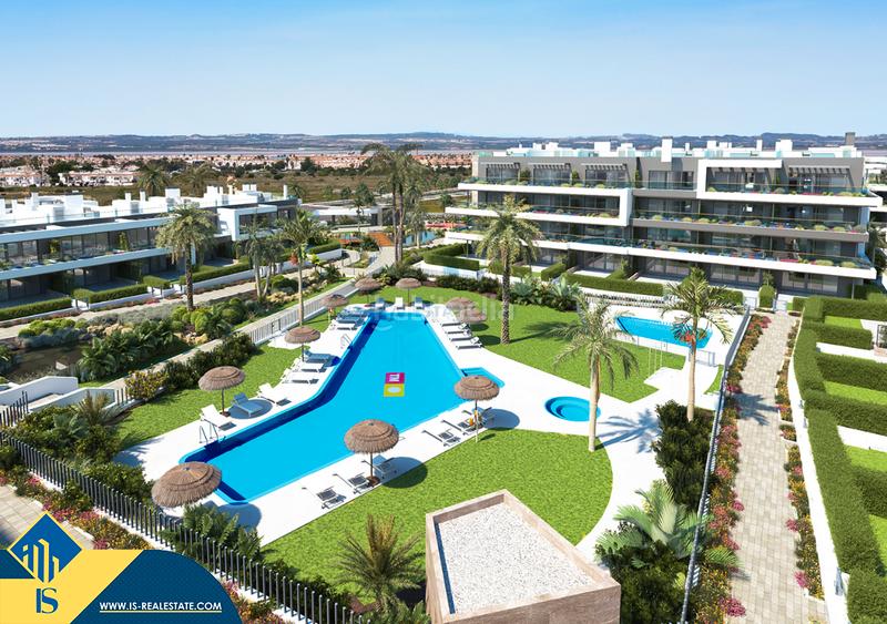 Foto 88ea7dd3-51e6-4395-a90d-1bddcd9c27d7. Chalet avec parking piscine dans Zona Carrefour - Urbanizaciones Torrevieja