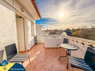 Dúplex a Torreblanca. Ático dúplex con terraza en torrevieja, provincia de alicante. 1