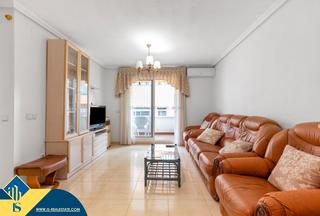 Appartement in Centro - Muelle Pesquero. Apartamento con terraza en torrevieja, provincia de alicante. 3