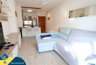 Apartment in Las Viñas. Apartamento con terraza en guardamar del segura, provincia de al