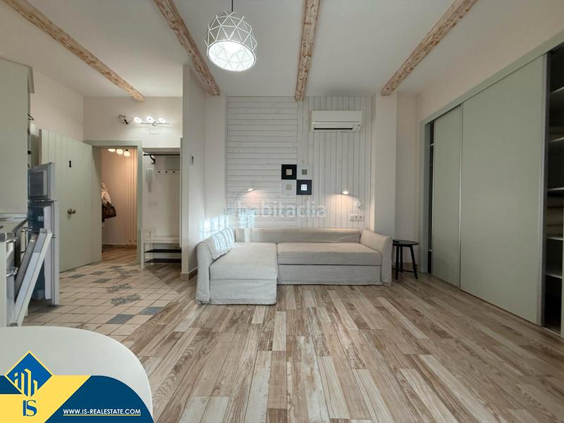 Foto 07da0542-137d-4053-95a6-28b94d952210. Estudio  con piscina compartida , provincia de alicante. 1 habitación | 30 m² | 50 metros al mar en Torrevieja