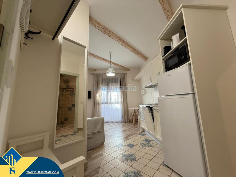 Foto 2257c7fd-0d10-4c7f-9cc4-f1d47656fabe. Estudio  con piscina compartida , provincia de alicante. 1 habitación | 30 m² | 50 metros al mar en Torrevieja