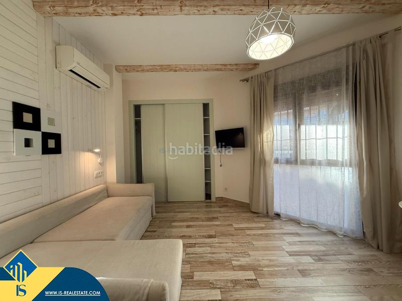 Foto 8b9b1463-ca0f-4297-be47-ef2cb588a0fe. Estudio  con piscina compartida , provincia de alicante. 1 habitación | 30 m² | 50 metros al mar en Torrevieja