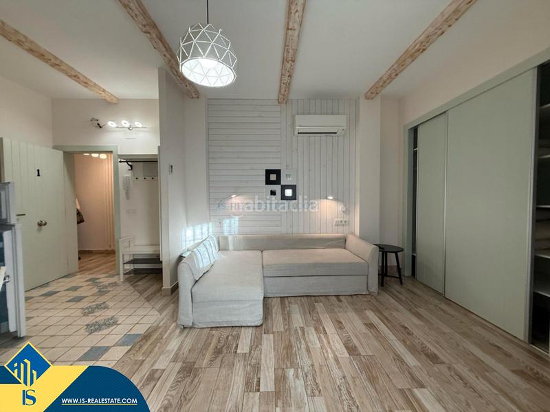 Foto d0b32420-3971-4be5-bb43-9953499f6277. Estudio  con piscina compartida , provincia de alicante. 1 habitación | 30 m² | 50 metros al mar en Torrevieja