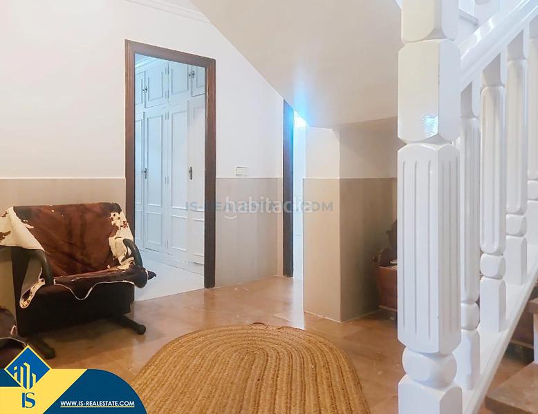 Foto ad99e7b7-5662-4d64-9869-170fb29afd27. Chalet with parking pool in Zona Carrefour - Urbanizaciones Torrevieja