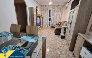 Apartment in Antonio Machado. Apartamento con terraza en torrevieja, provincia de alicante. 2